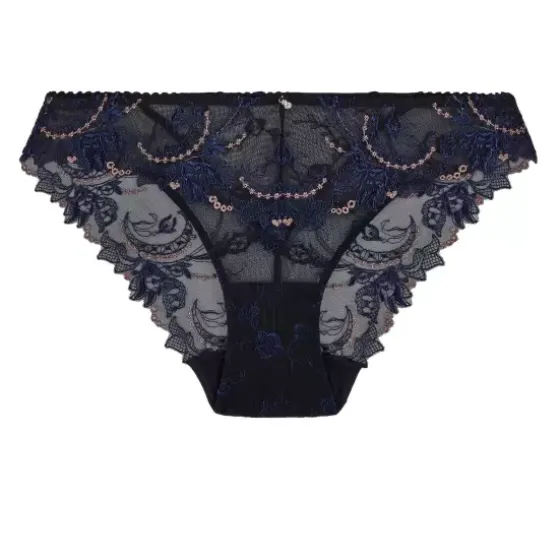 Amour Précieux Tai, Cosmic Blue
