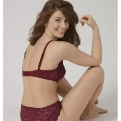 Amourette 300 Full-Cup, Garnet Brown