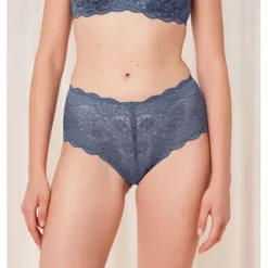 Amourette 300 Maxi, Atlantis