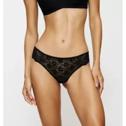 Amourette String, Sort