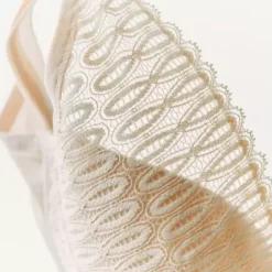 Aura Spotlight Padded, Creamy Dream