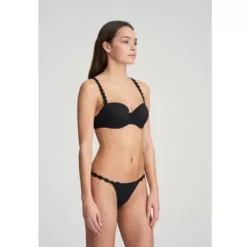 Avero String, Black