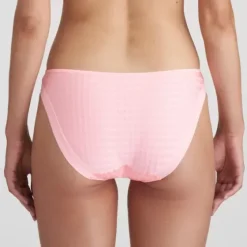 Avero Tai, Pink Parfait