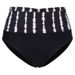 Bikini Tai De Luxe, Kreta