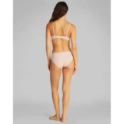 Calvin Klein Hipster, Cedar