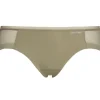 Calvin Klein Tai, Army Dust