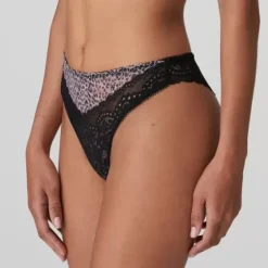 Coely String, Smokey