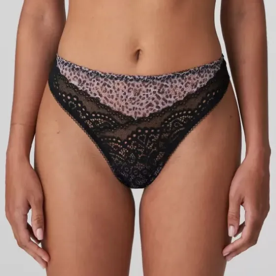 Coely String, Smokey