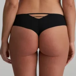 Colima String, Sort