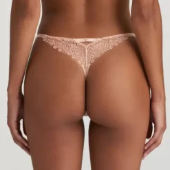 Danae String, Pinot Rose