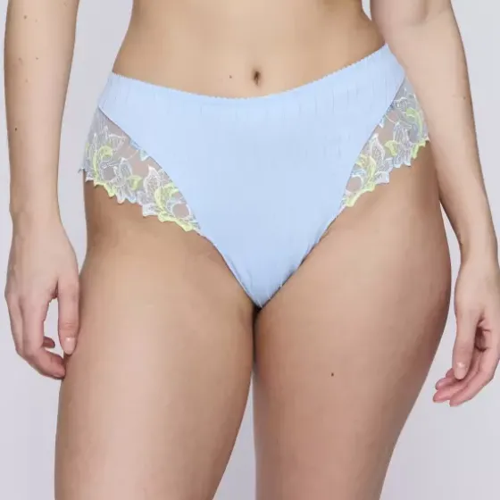 Deauville Luxury String, Milky Blue