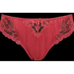 Dorrit Tai, Garnet Red