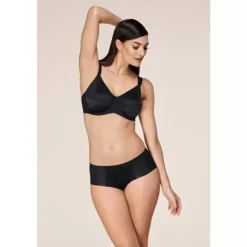 Essential Minimizer W, Black
