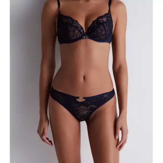 Feeling Myself Tanga, Astral Blue