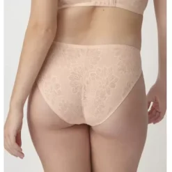 Fit Smart Tai, Nude