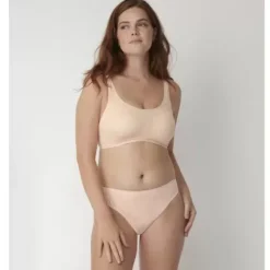 Fit Smart Tai, Nude