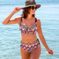 Full-Cup Bikini Top, Jamaica
