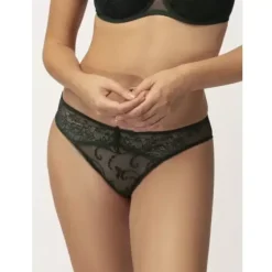 Ginger Tai, Green