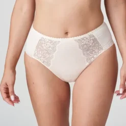 Gythia Maxi Brief, Geisha