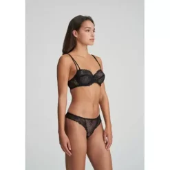 Jane String, Black