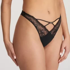 Junoo String, Black