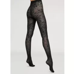 Laura Tight, Black