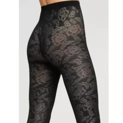 Laura Tight, Black