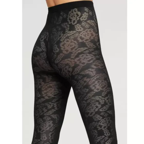 Laura Tight, Black