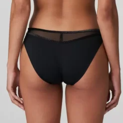 Lous Rio Tai, Black