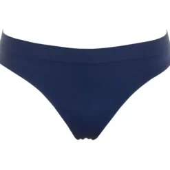 Lucia String, Mellem Blå
