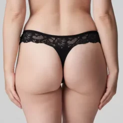 Madison String, Black