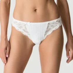 Madison String, Ivory