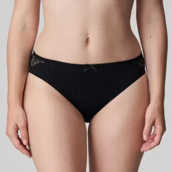 Madison Tai, Black