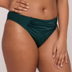 Mangalore Bikini Tai, Jewel Green