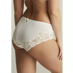 Mary Hipster, Ivory