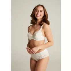 Mary Hipster, Ivory
