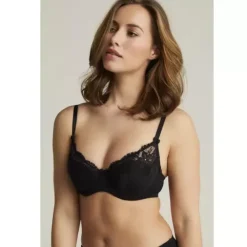 Mary Padded, Black