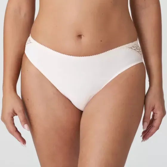 Montara Tai, Crystal Pink