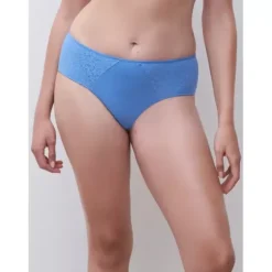 Norah Hipster, Antoinette Blue
