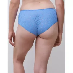 Norah Hipster, Antoinette Blue