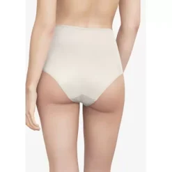 Norah Maxi, Talc