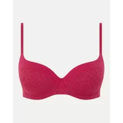 Norah Moulded, Cosmo