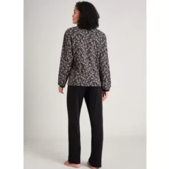 Pyjamas, Black
