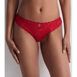 Rosessence Tanga, Gala