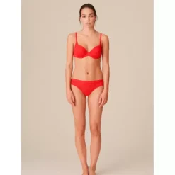 Salvador Padded, True Red