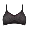 Triaction Free Motion, Black