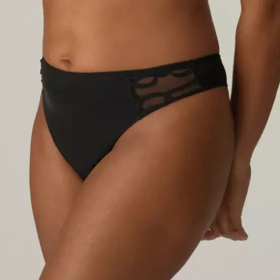 Vallarta String, Black